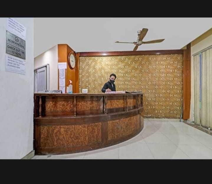 Super Hotel O Global ニューデリー エクステリア 写真